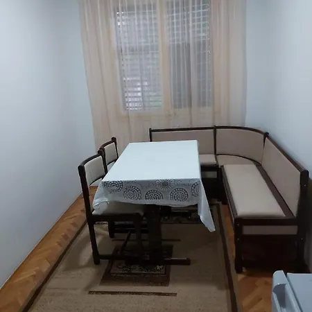 Bis Apartman Apartment